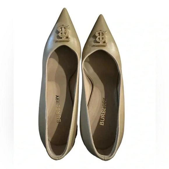 Burberry Leather Ezra TB Monogram Pointed Toe Pumps size 35 - Picture 2 of 10